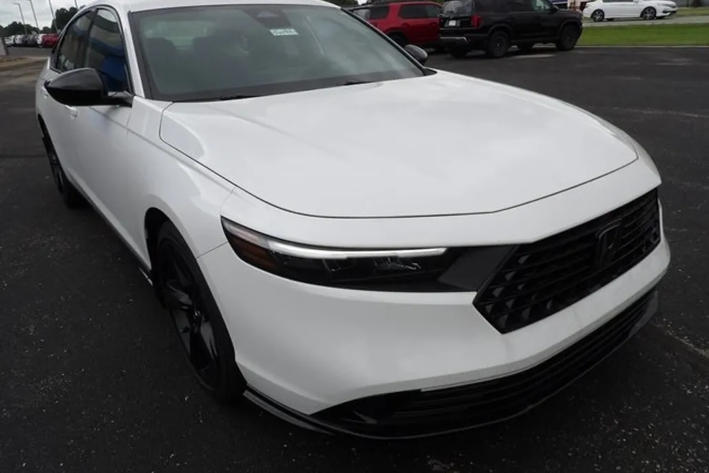 2025 Honda Accord Hybrid Sport-L photo 1