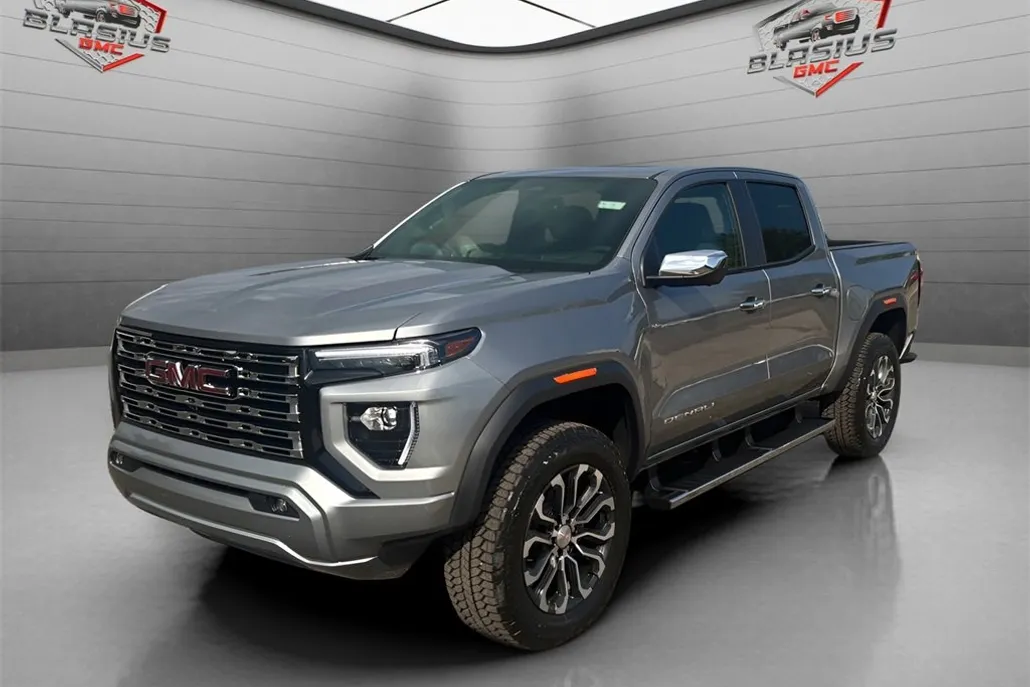 2026 Gmc Canyon Denali photo 1