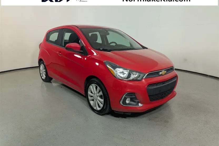 2017 Chevrolet Spark 1LT LT photo 1
