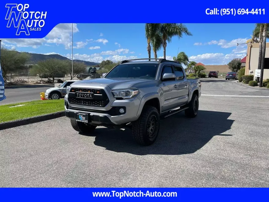 2016 Toyota Tacoma SR5 TRD Sport photo 1