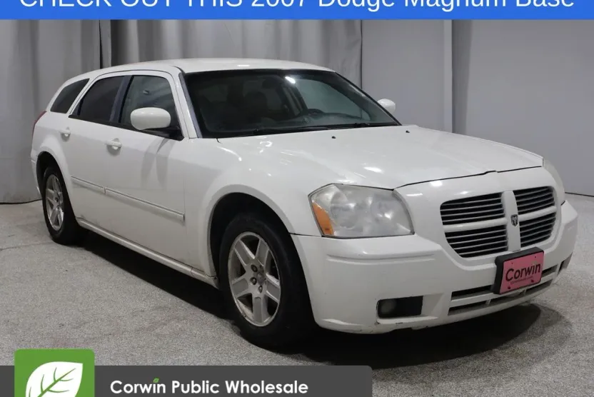 2007 Dodge Magnum SXT photo 1