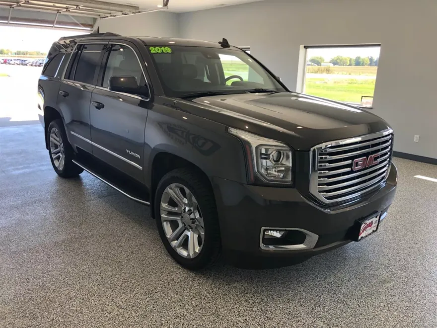 2019 Gmc Yukon SLT photo 1