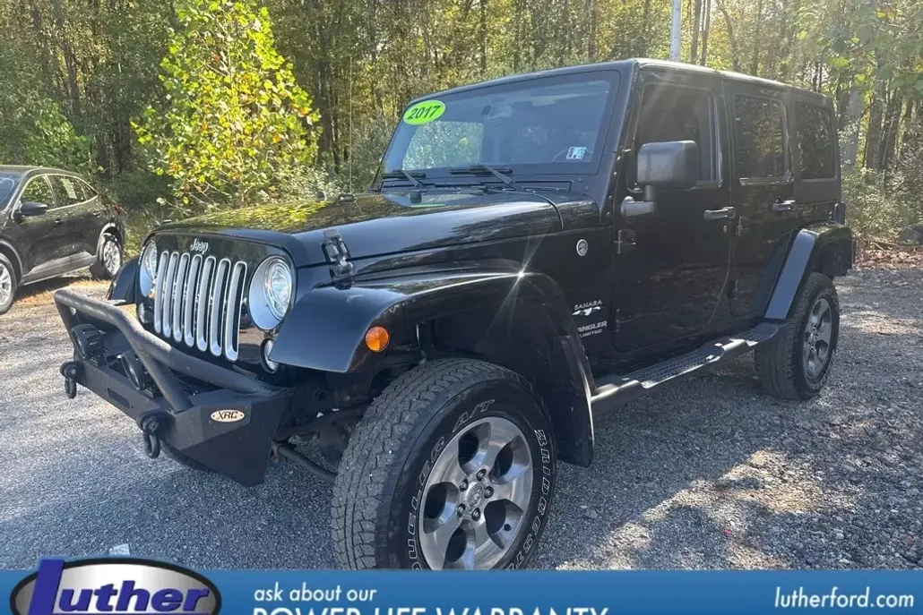 2017 Jeep Wrangler Unlimited Sahara photo 1