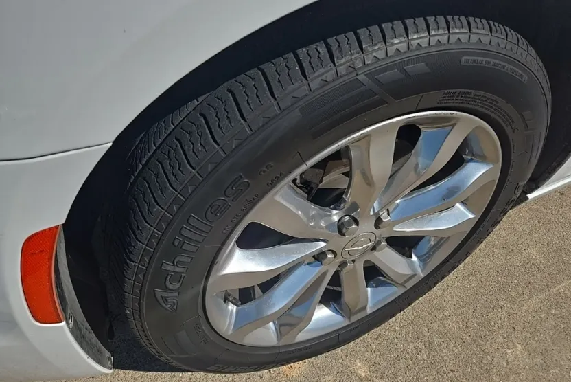 2019 Chrysler 300 Limited photo 1