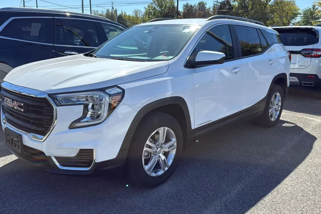 2022 Gmc Terrain SLE photo 1