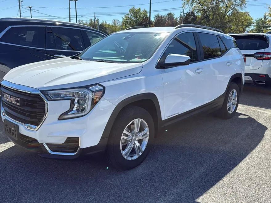 2022 Gmc Terrain SLE photo 1