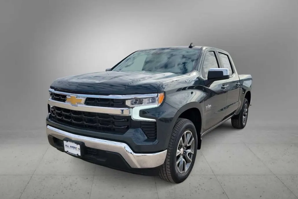 2025 Chevrolet Silverado 1500 LT photo 1