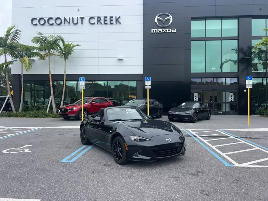 2020 Mazda MX-5 Miata Miata Sport photo 1