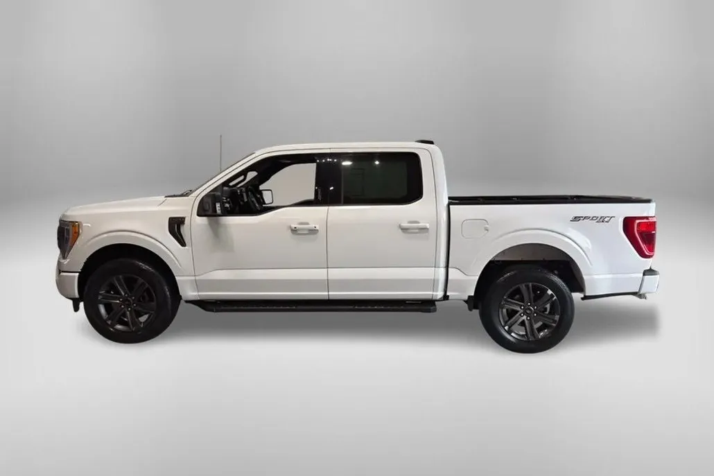 2023 Ford F-150 XLT photo 1
