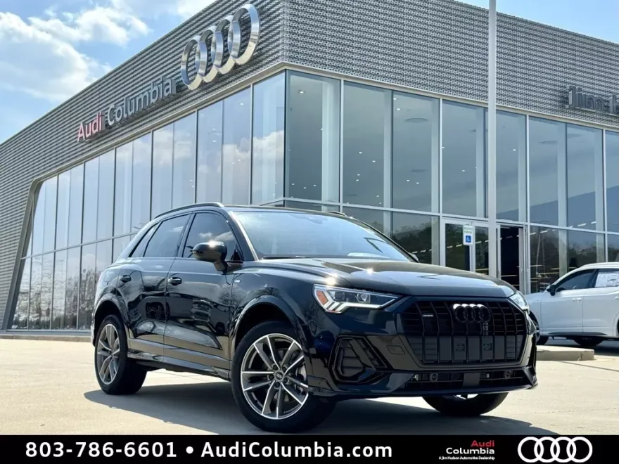 2025 Audi Q3 45 TFSI S line Premium photo 1