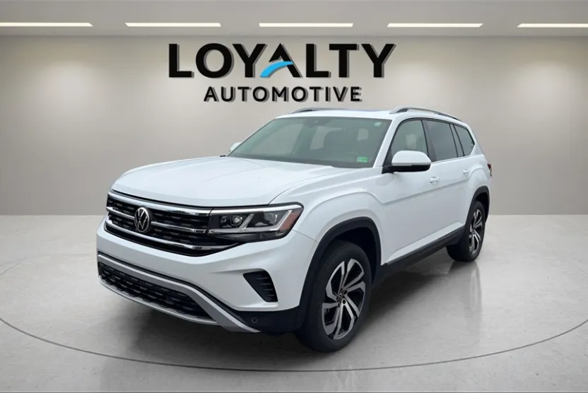 2022 Volkswagen Atlas SEL photo 1