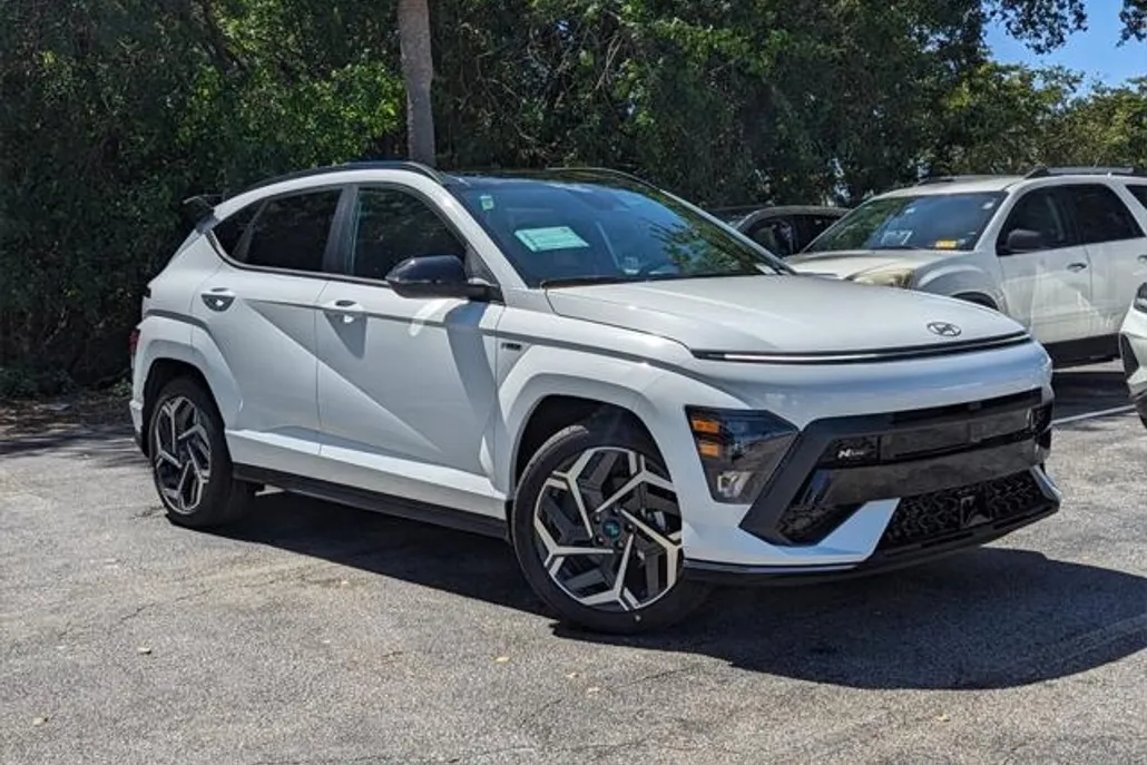 2024 Hyundai Kona N Line photo 1