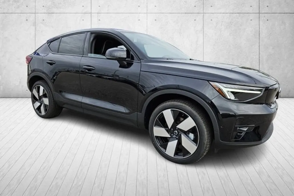 2024 Volvo C40 Recharge Plus photo 1