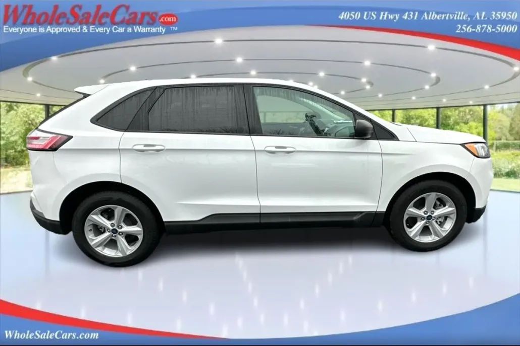 2020 Ford Edge SE photo 1