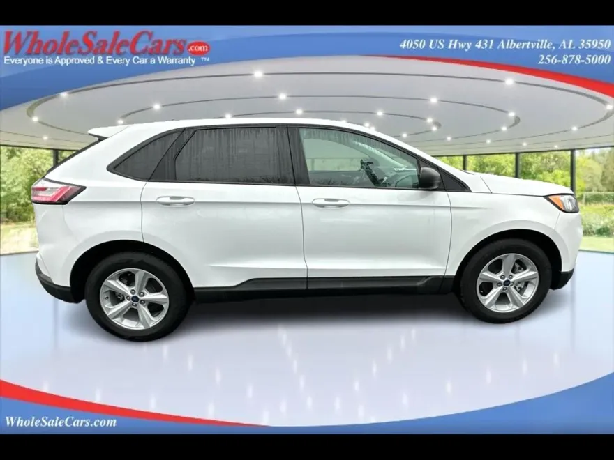 2020 Ford Edge SE photo 1