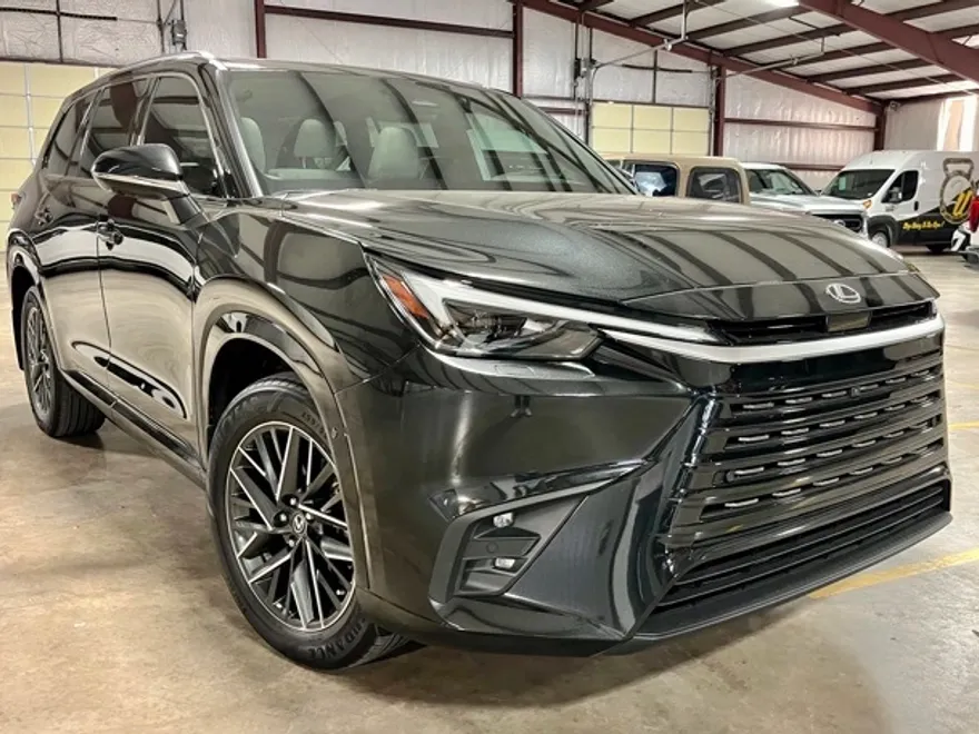 2024 Lexus TX 350 Luxury photo 1
