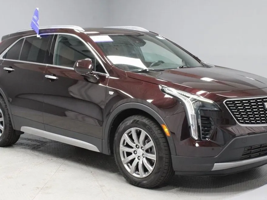 2020 Cadillac XT4 Premium Luxury photo 1