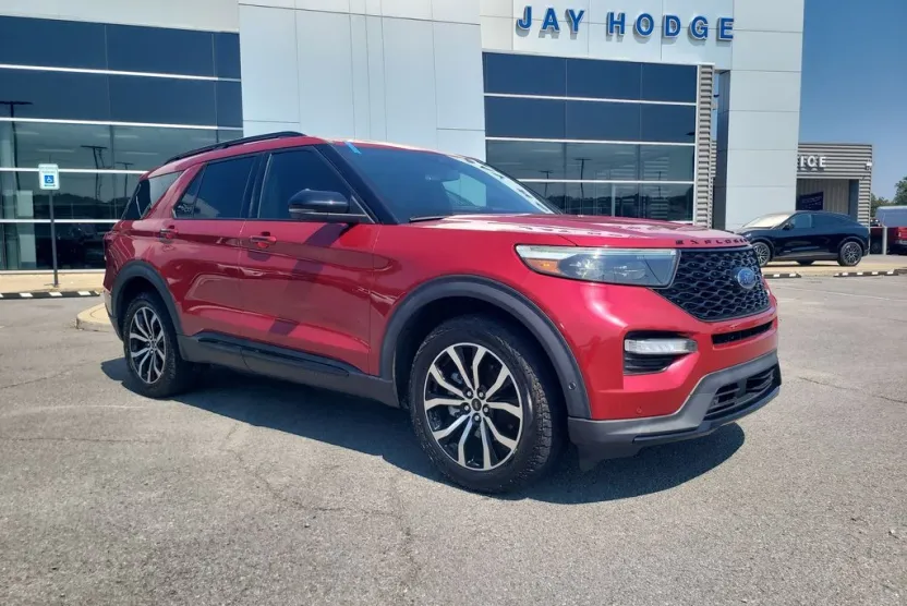 2020 Ford Explorer ST photo 1