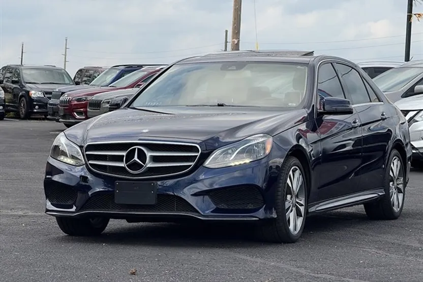 2016 Mercedes Benz E Sport 4MATIC Sedan photo 1