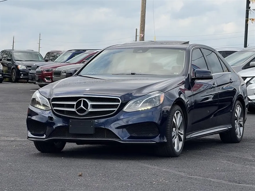 2016 Mercedes Benz E Sport 4MATIC Sedan photo 1