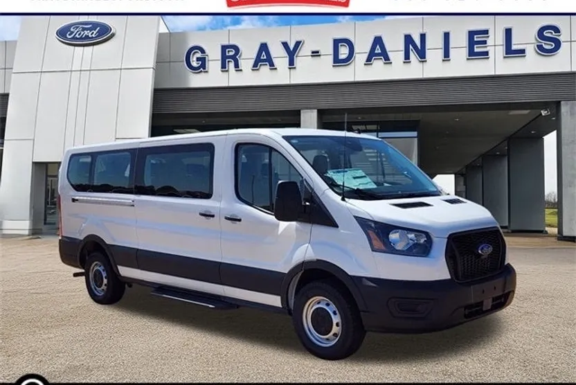 2025 Ford Transit photo 1