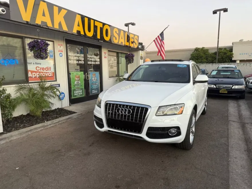 2010 Audi Q5 3.2 Premium photo 1