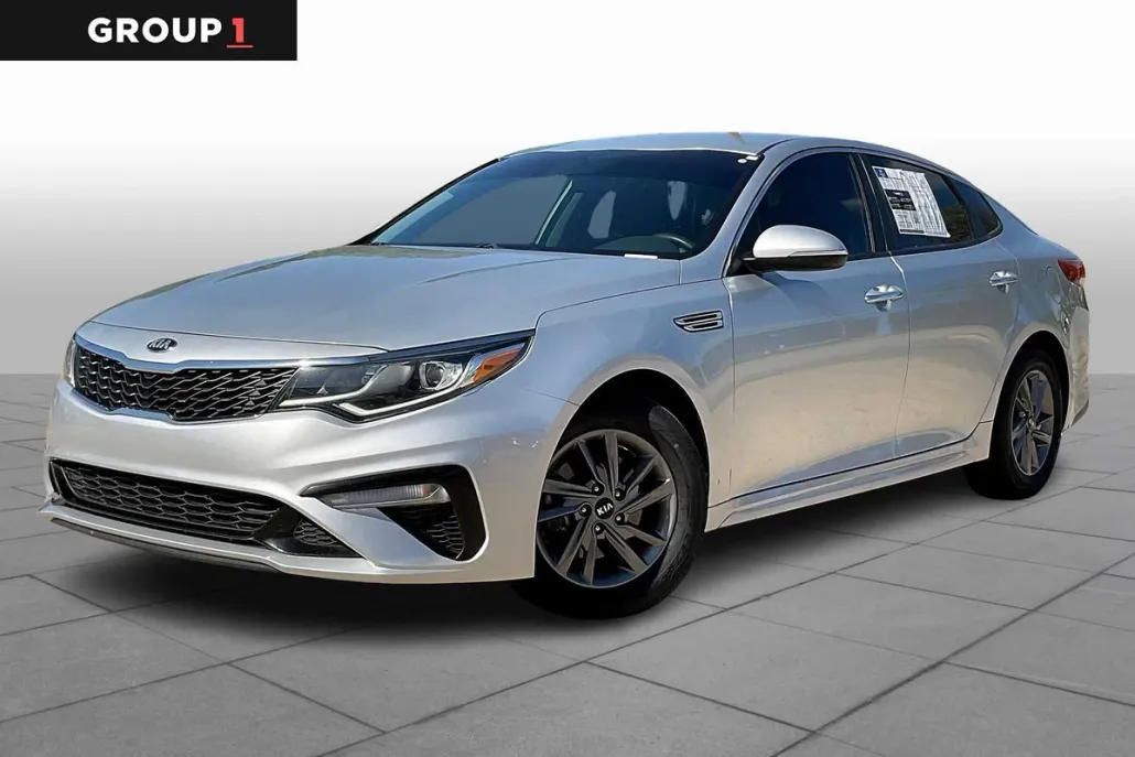 2020 Kia Optima LX photo 1