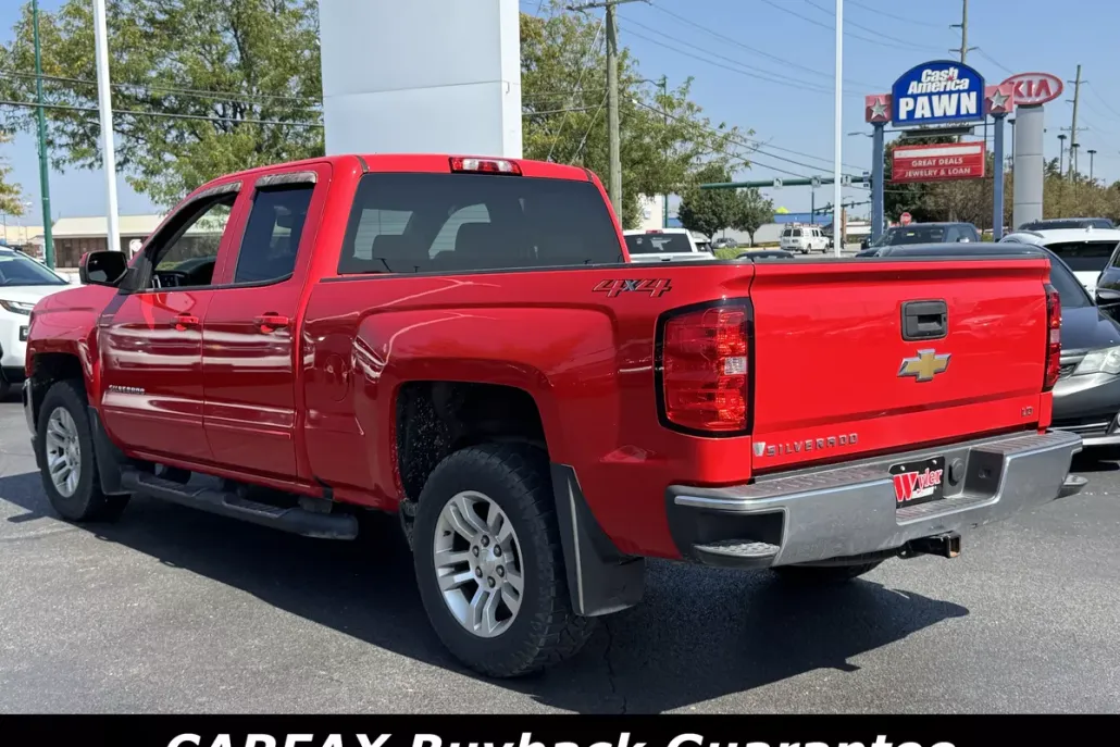 2019 Chevrolet Silverado 1500 LT photo 1