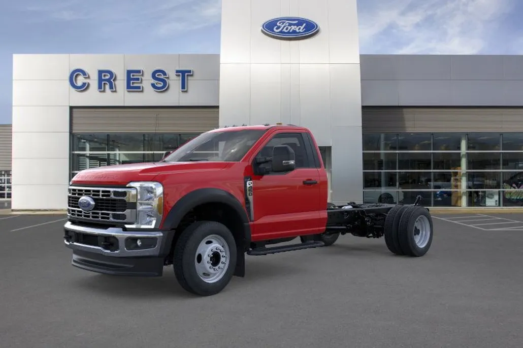 2025 Ford F-450 photo 1