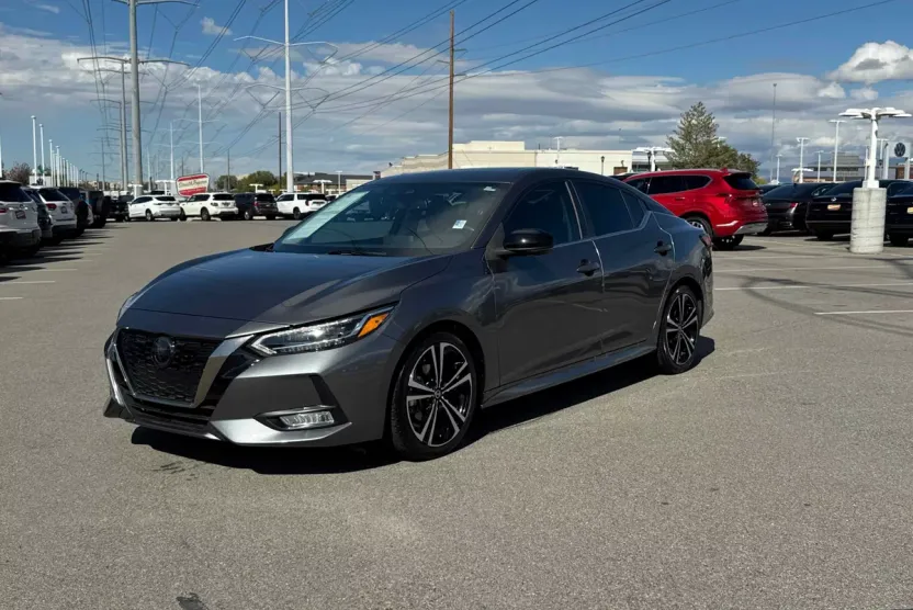 2021 Nissan Sentra SR photo 1