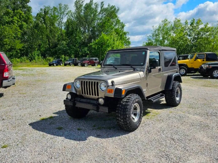 2004 Jeep Wrangler Unlimited Two-Door photo 1