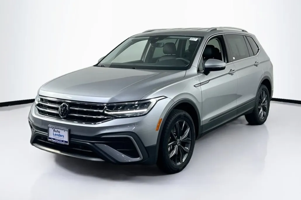 2022 Volkswagen Tiguan SE photo 1