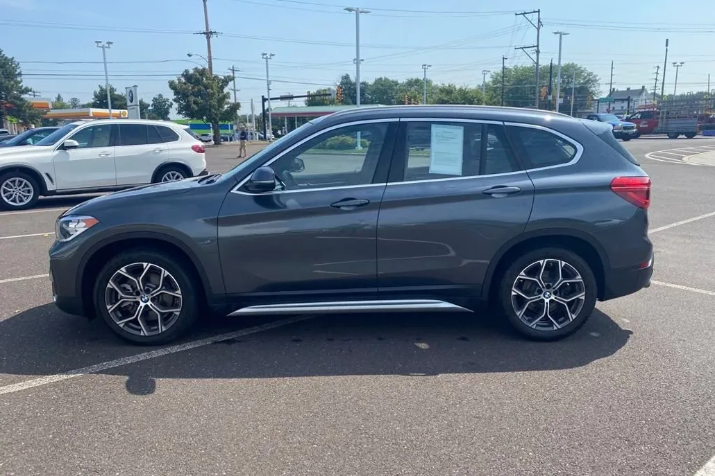 2021 Bmw X1 XDrive28i photo 1