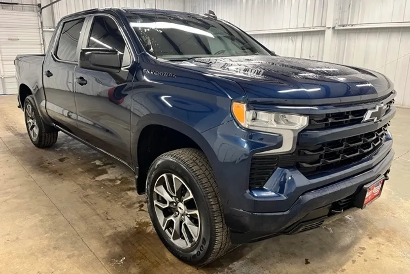 2023 Chevrolet Silverado 1500 RST photo 1