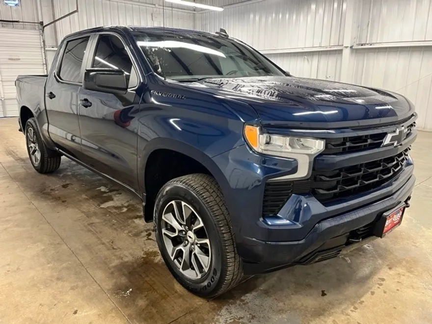 2023 Chevrolet Silverado 1500 RST photo 1