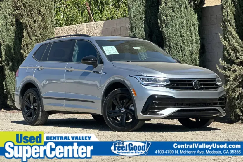2024 Volkswagen Tiguan SE R-Line Black Sport photo 1