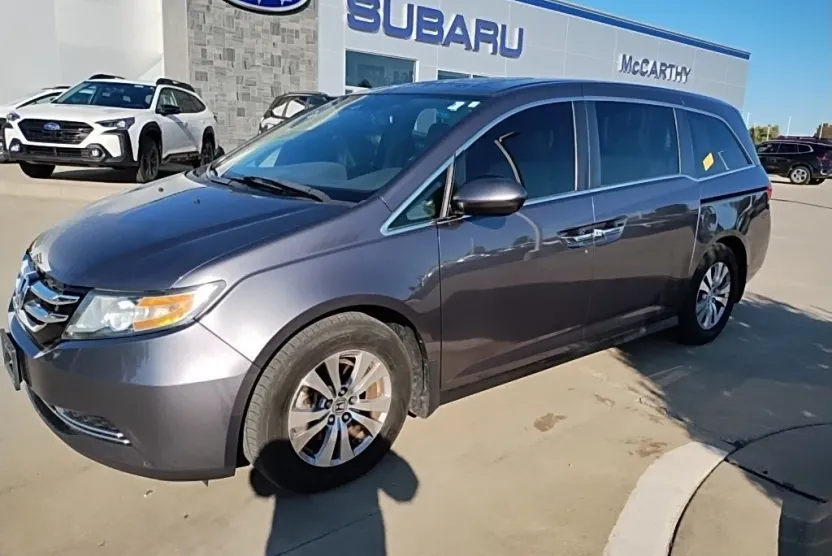 2016 Honda Odyssey EX-L photo 1