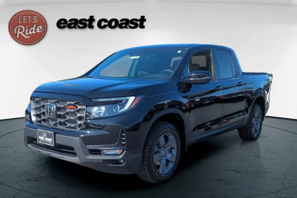 2025 Honda Ridgeline TrailSport photo 1