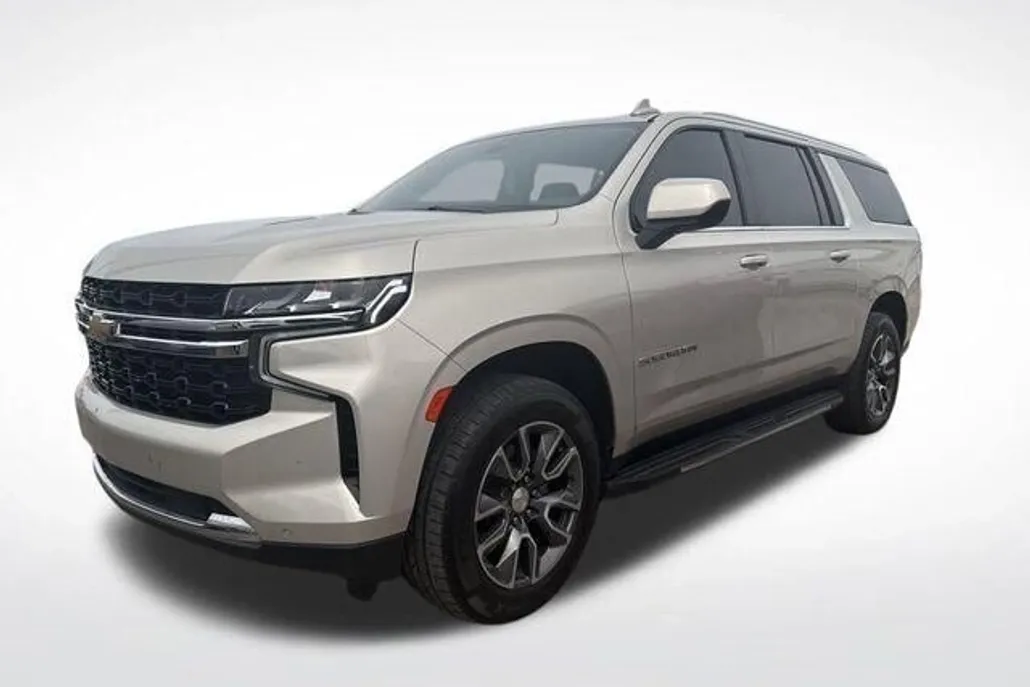 2021 Chevrolet Suburban LS photo 1