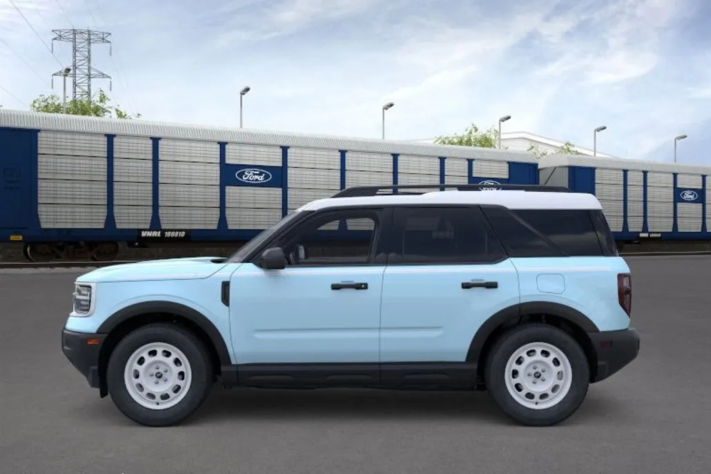2025 Ford Bronco Sport Heritage photo 1