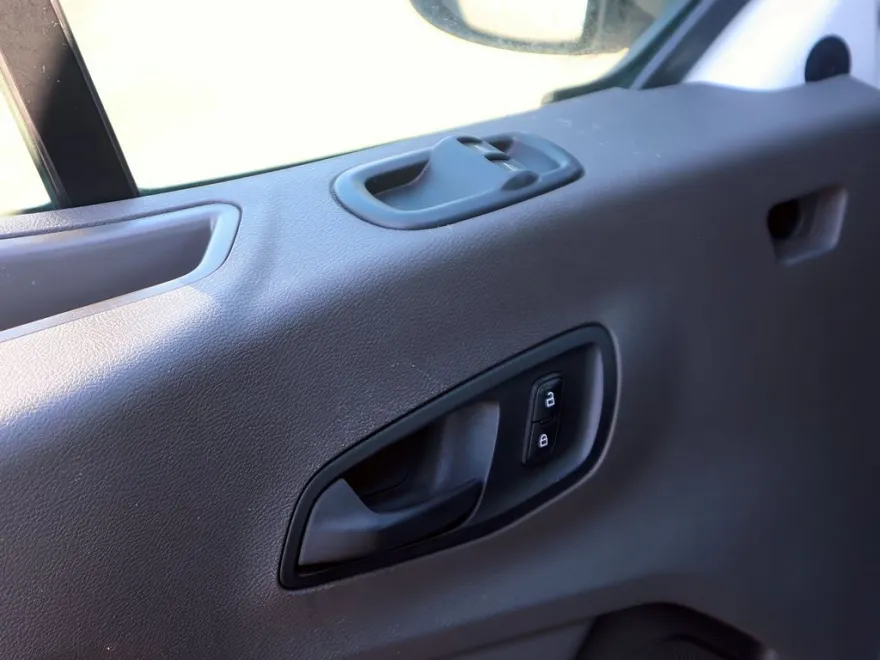 2021 Ford Transit XLT photo 1