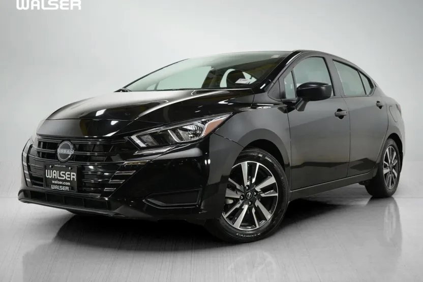 2024 Nissan Versa S photo 1