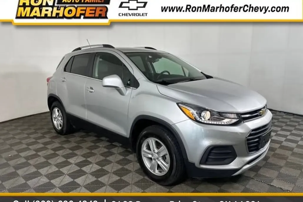 2020 Chevrolet Trax LT photo 1