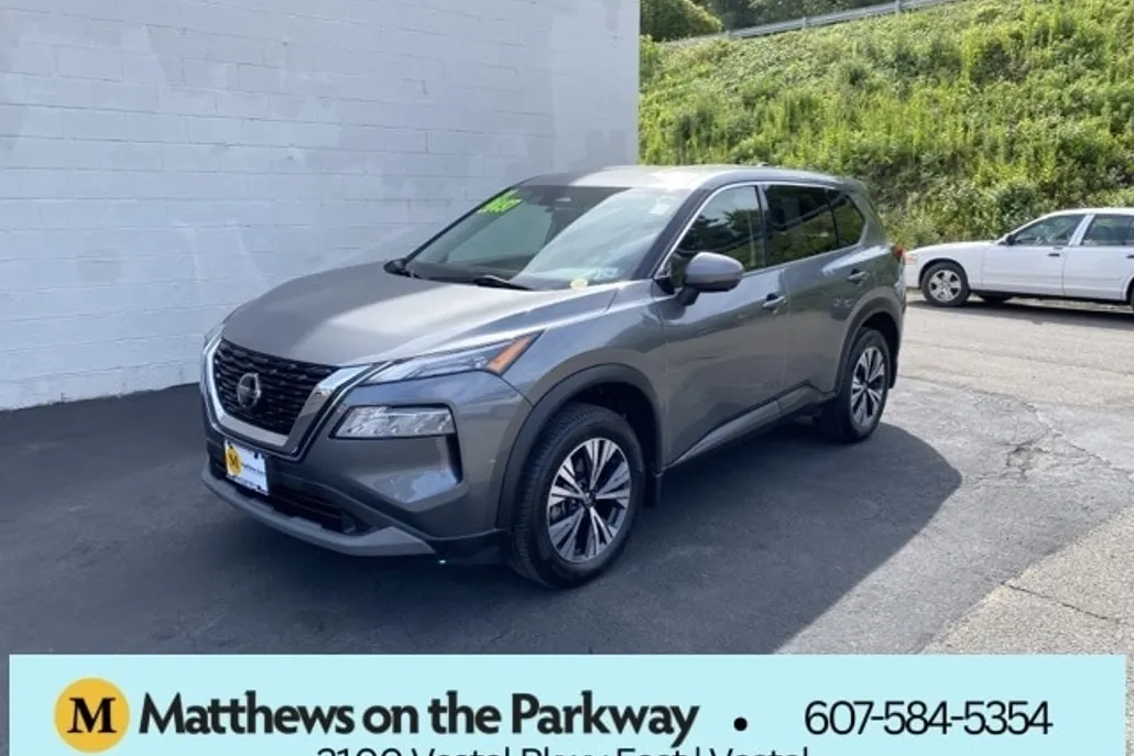 2021 Nissan Rogue SV photo 1