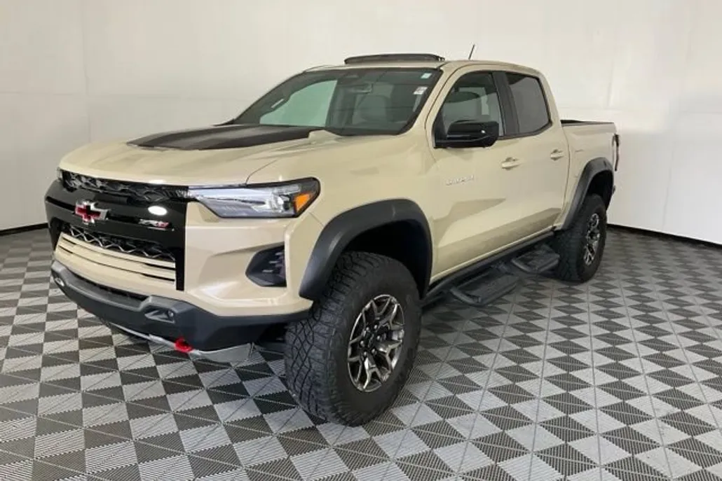 2024 Chevrolet Colorado ZR2 photo 1