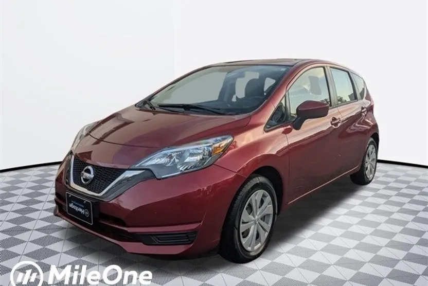 2019 Nissan Versa Note SV photo 1