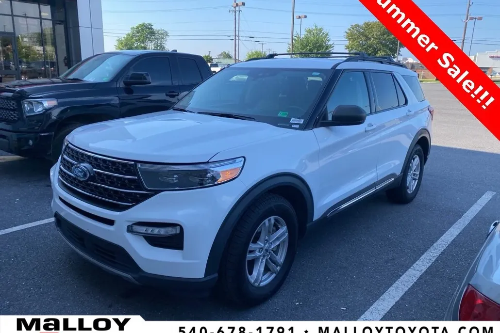 2021 Ford Explorer XLT photo 1