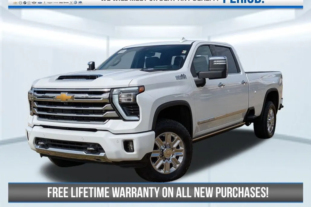 2025 Chevrolet Silverado HD photo 1