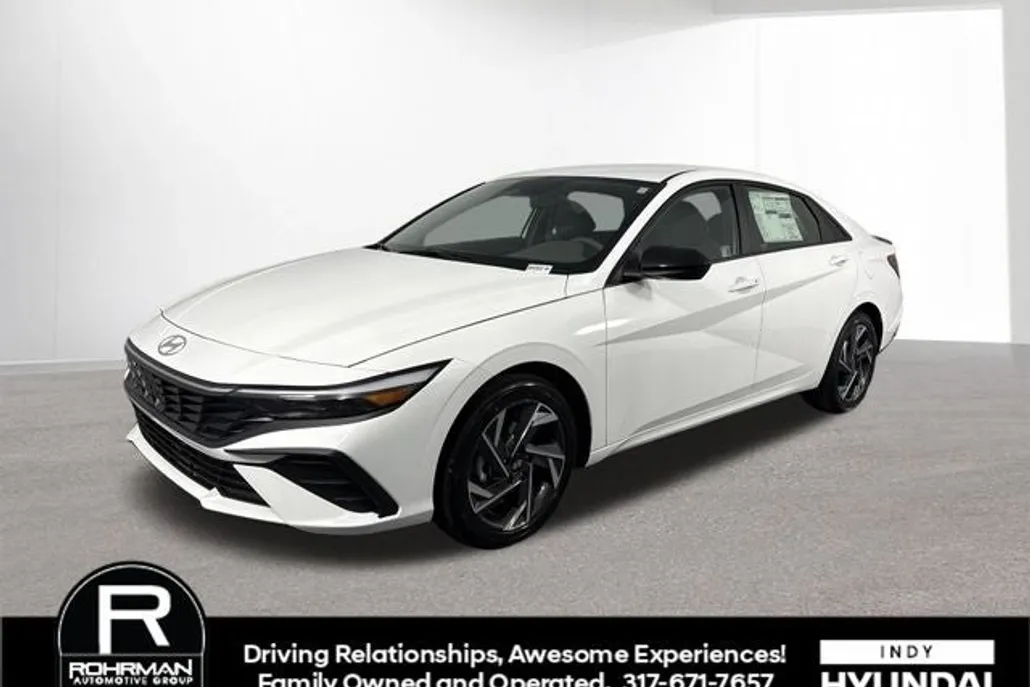 2025 Hyundai Elantra SEL Sport photo 1