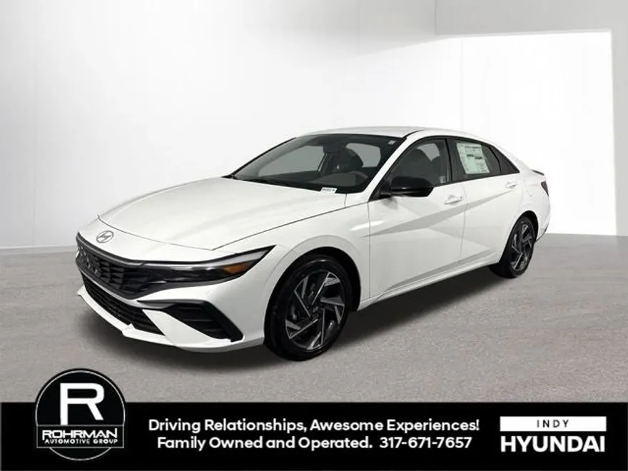 2025 Hyundai Elantra SEL Sport photo 1